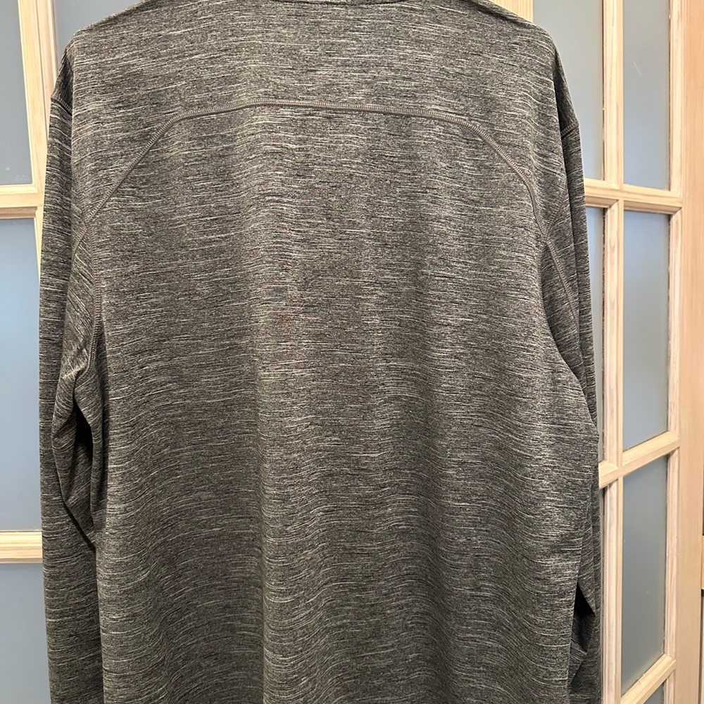 Calvin Klein 1/4 zip pullover, XL long sleeve, excellent condition.